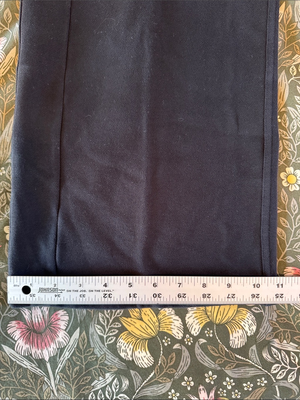 lululemon Scuba Mid-rise Wide-Leg Pants size 4 - Picture 5 of 12